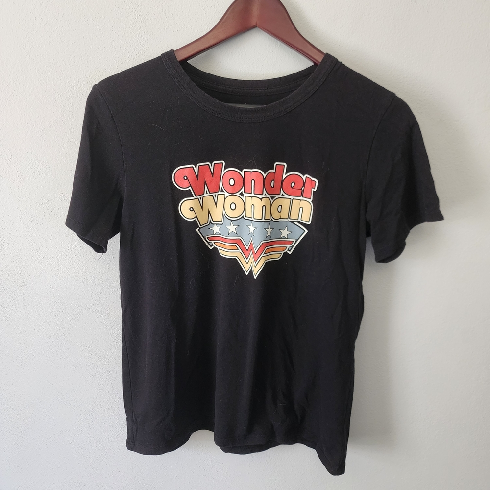 DC Wonder Woman Logo Black Apparel
